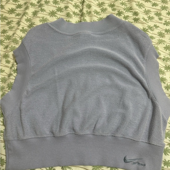 Nike Reverse French Terry Crop Lilac Sleeveless Women’s Top - Picture 4 of 4